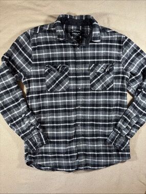Kenneth Cole Black and Gray Plaid Flannel Long-Sleeve Button-Down Shirt